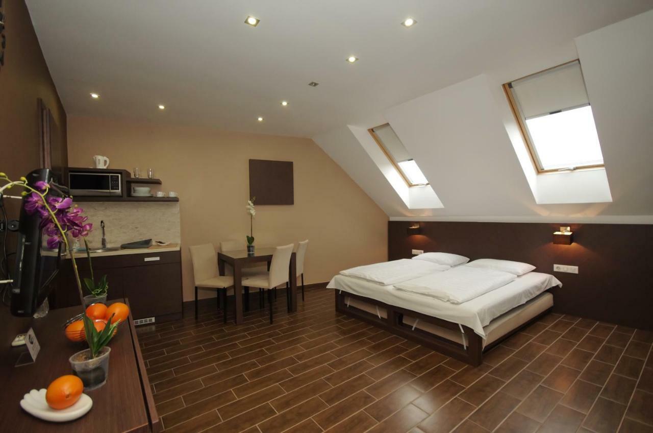 Royal Residence Apartments Gyula Exterior foto